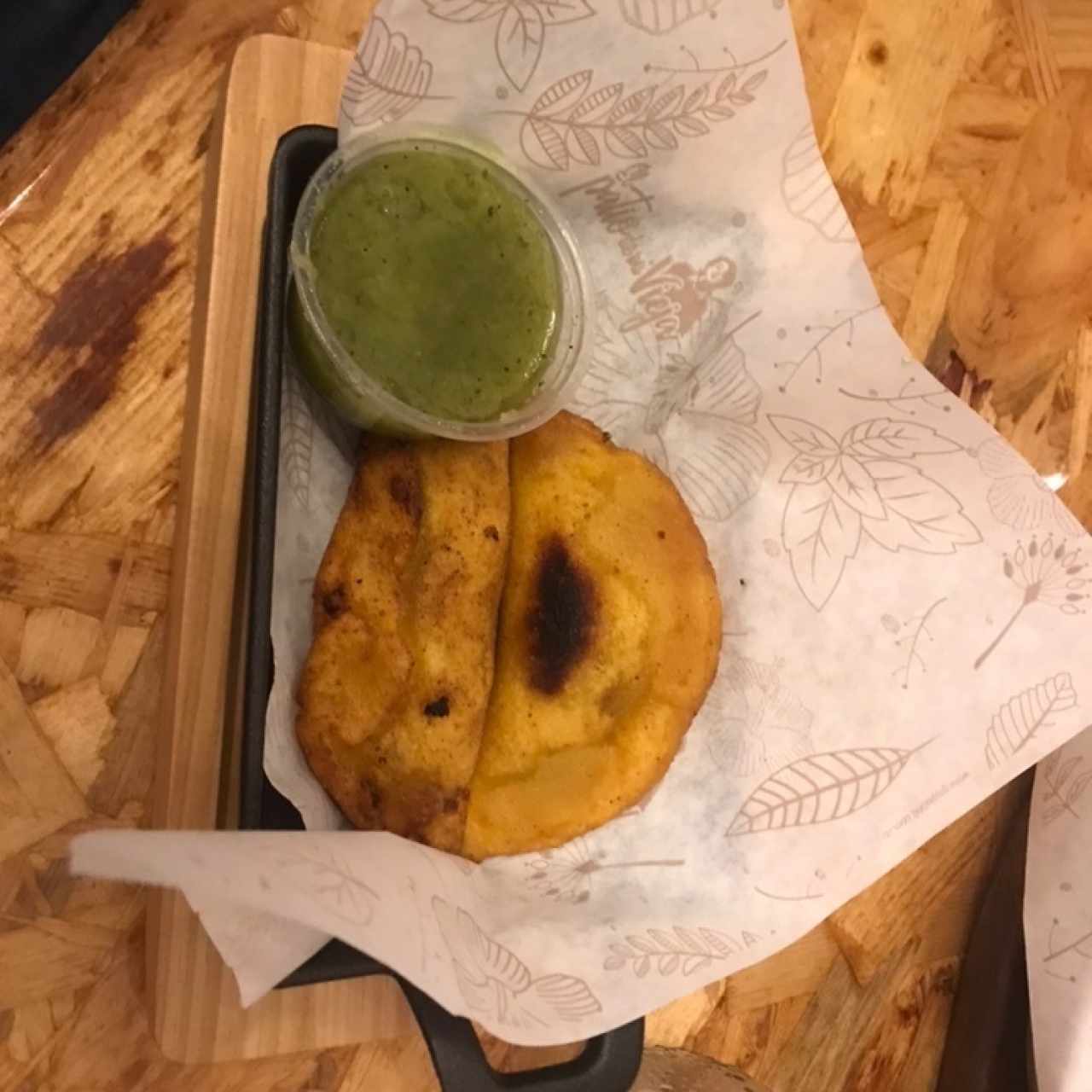 empanaditas de carne con chimichurri 