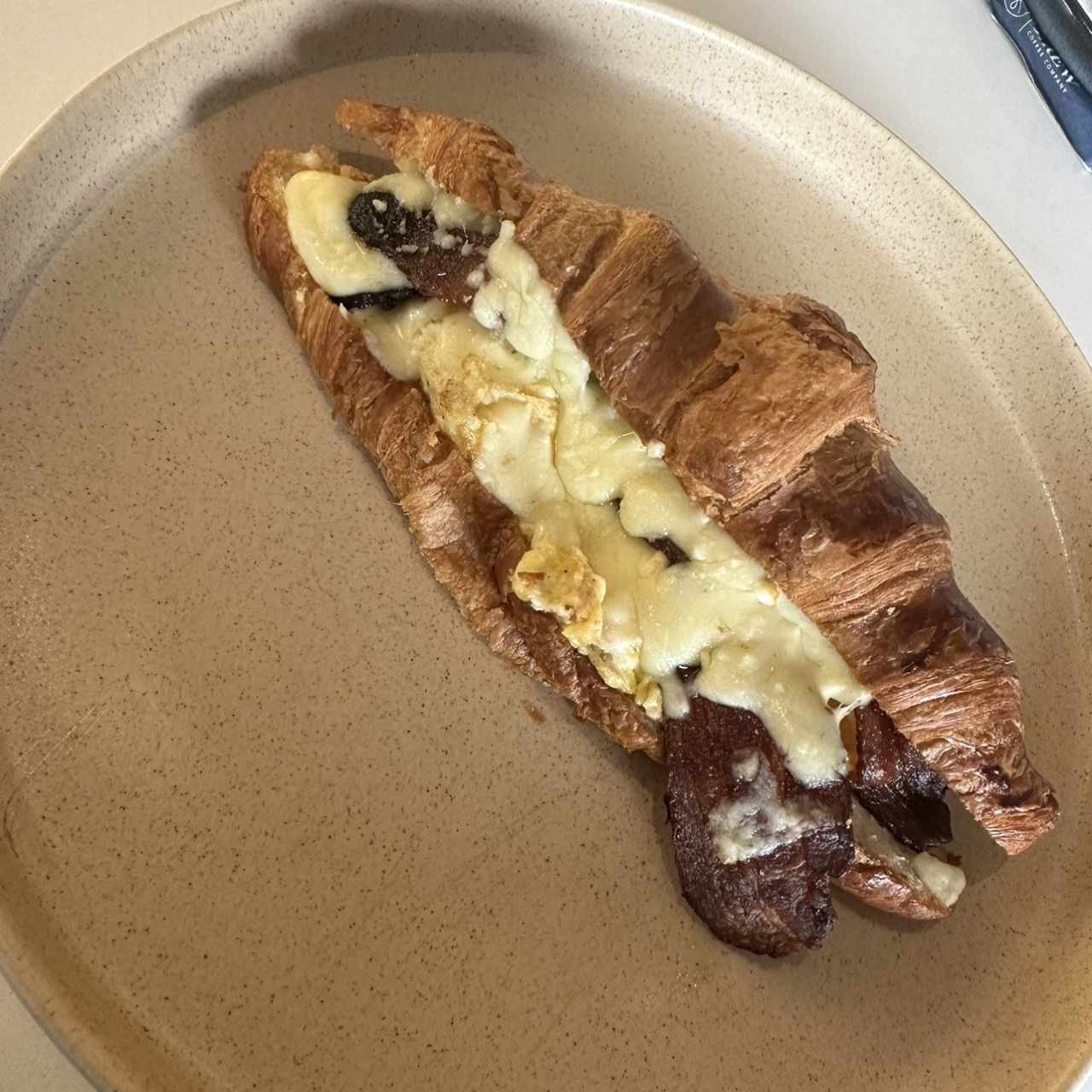 Croissant relleno