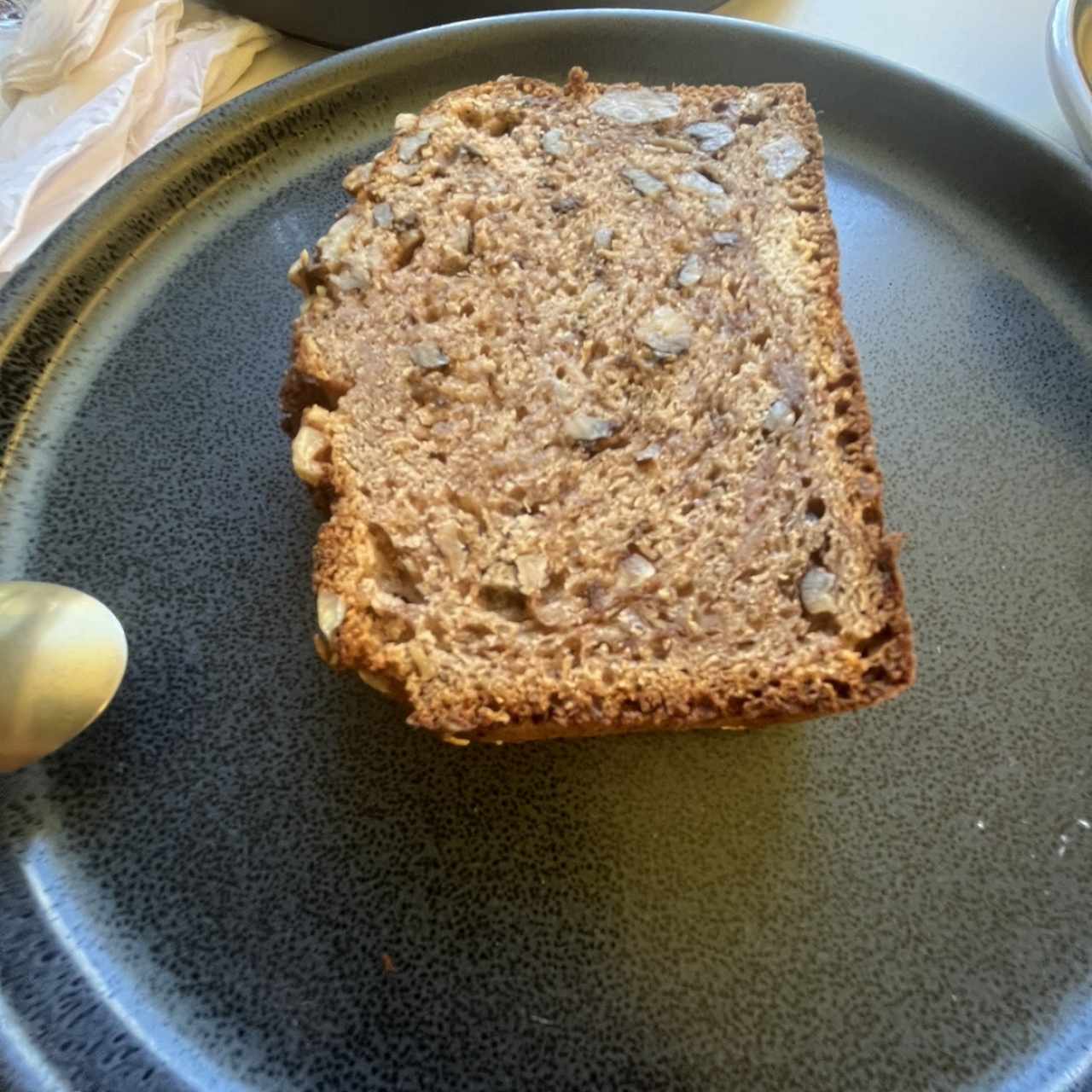 Coffecake de Guineo y Nueces