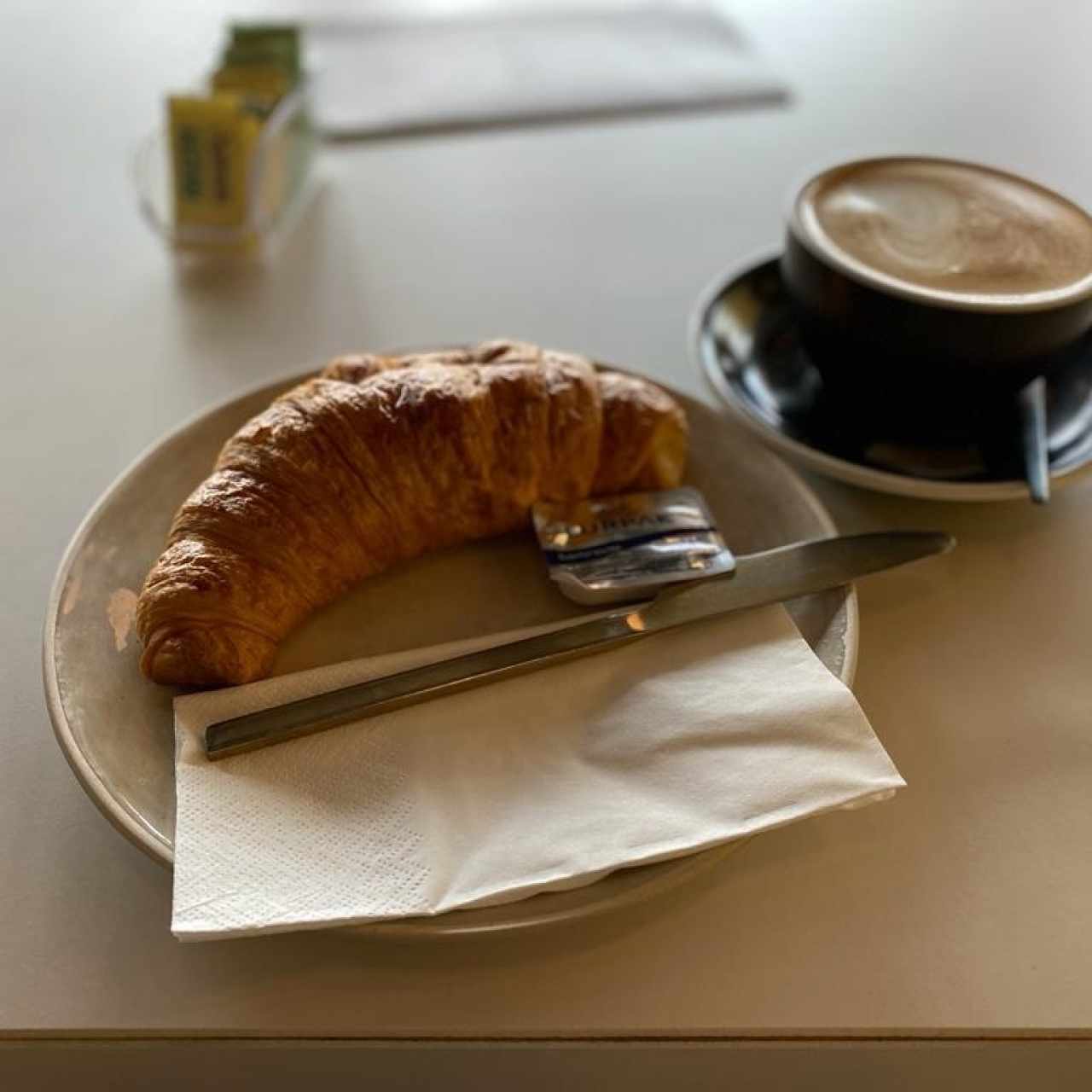 Croissant y Capuccino