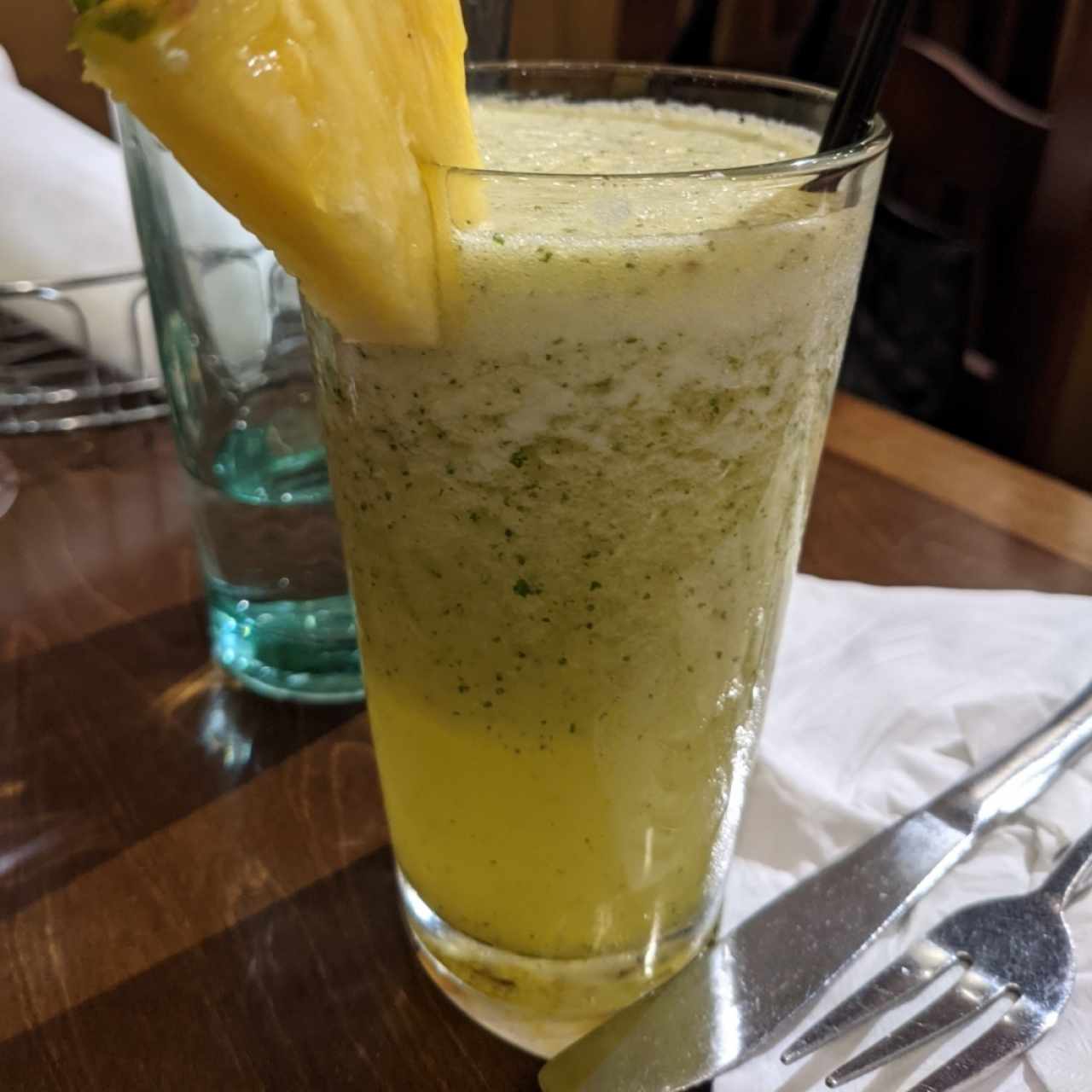 piña con hierbabuena