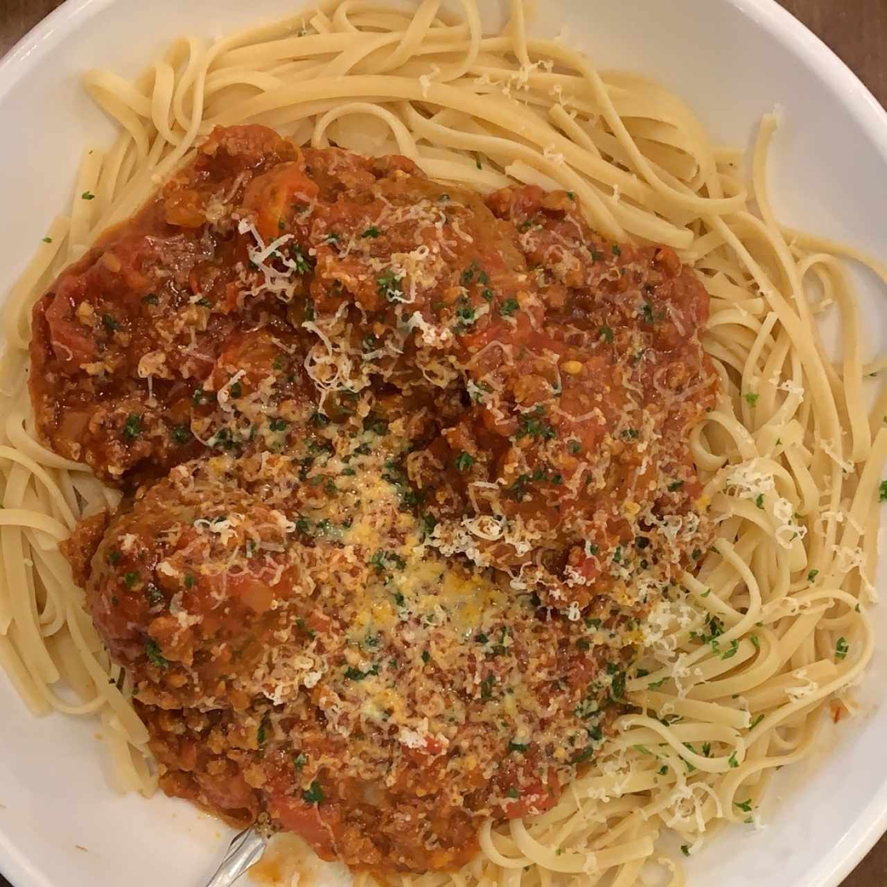 Linguine a La boloñesa con Albondigas 