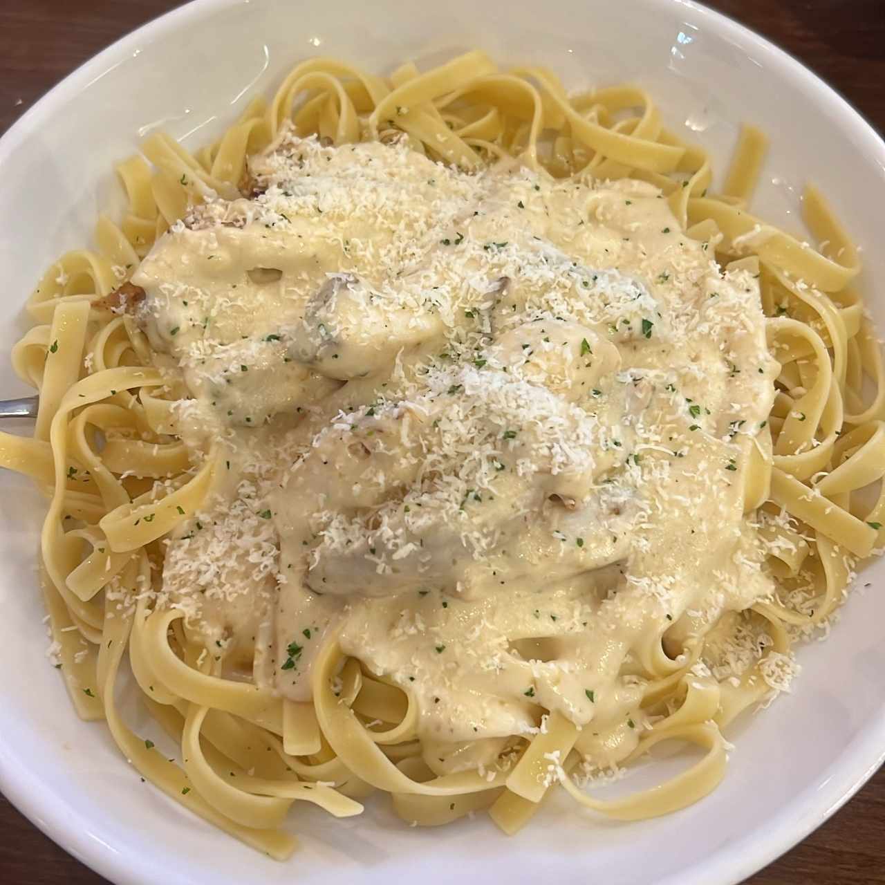 Amazing Alfredos - Chicken Alfredo