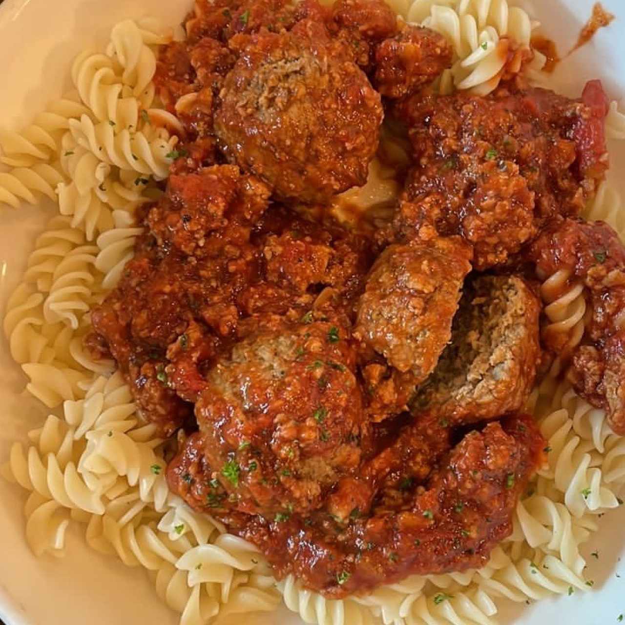 Pasta con Albóndigas