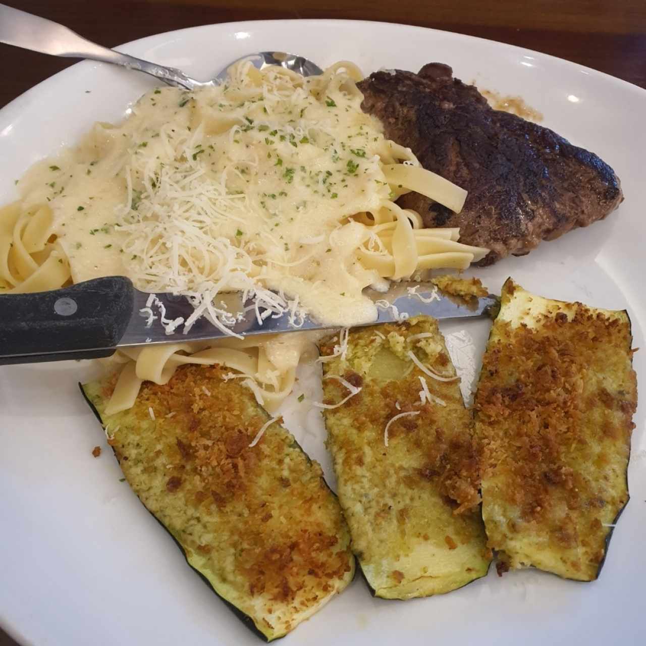 Classic Entreés - Steak Alfredo