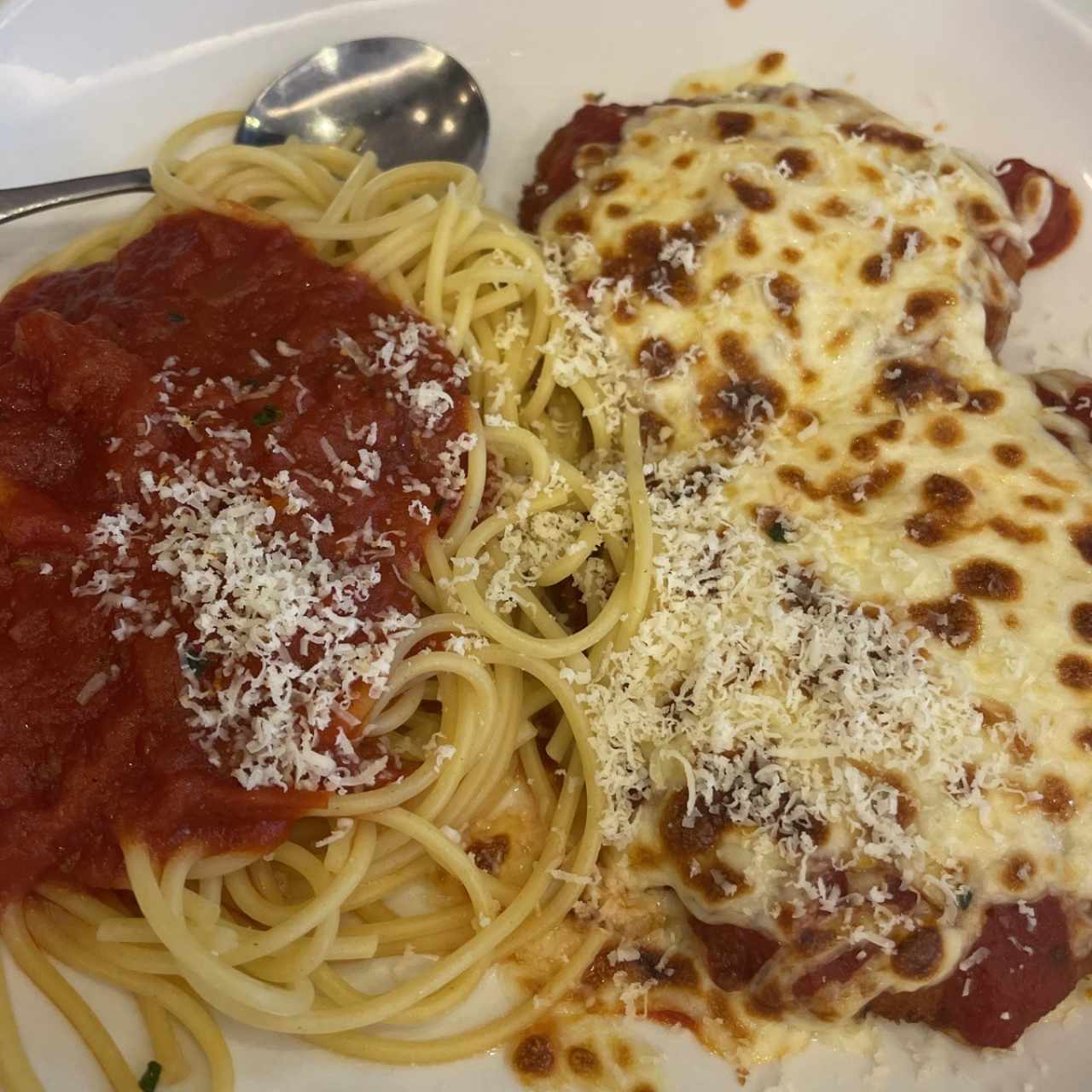 Classic Entreés - Chicken Parmigiana