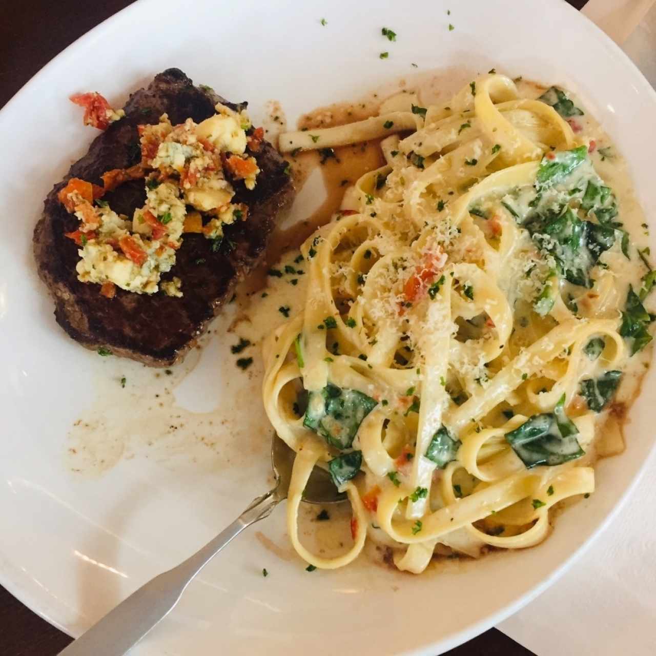 Carnes - Steak Gorgonzola-Alfredo