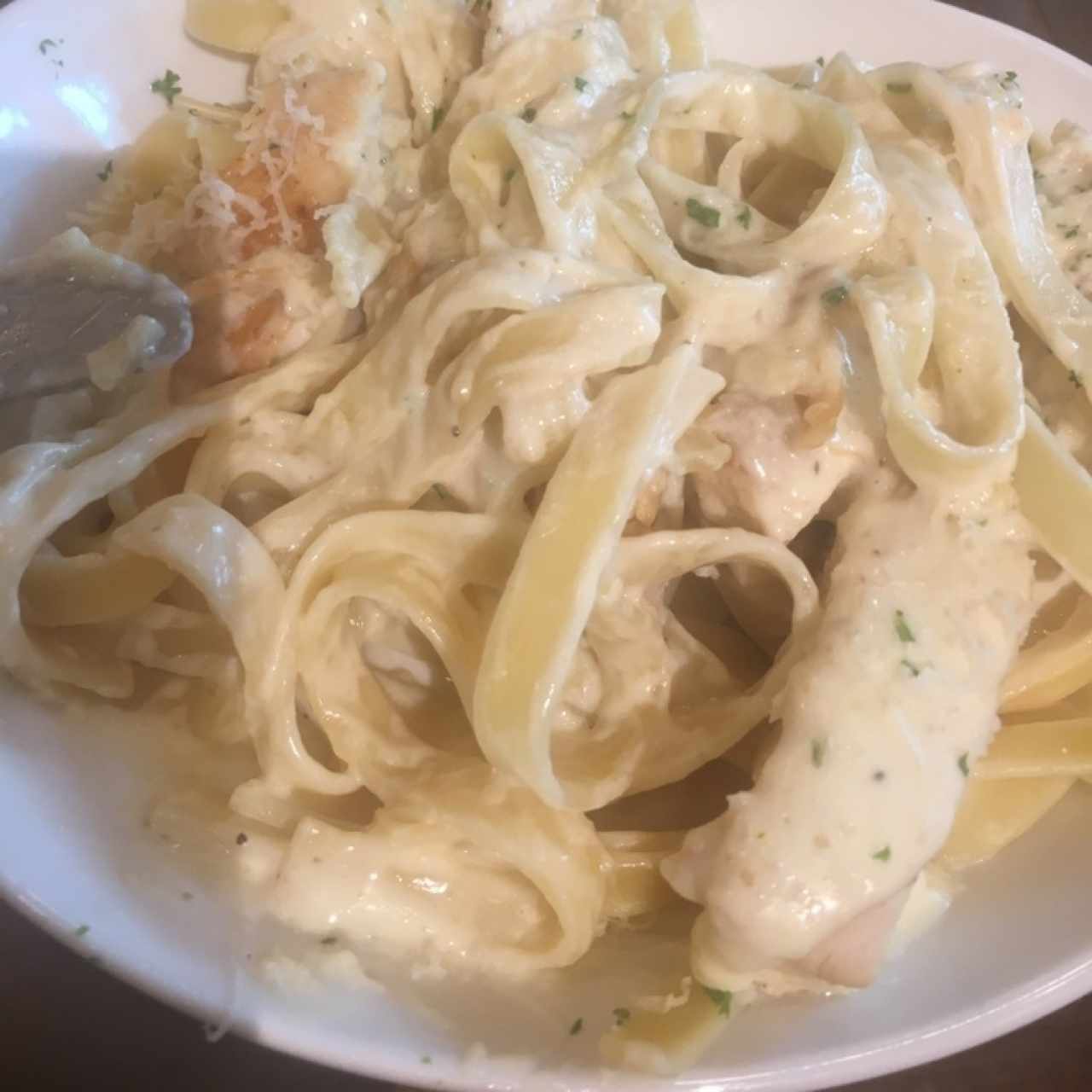 fetuccini alfredo con pollo