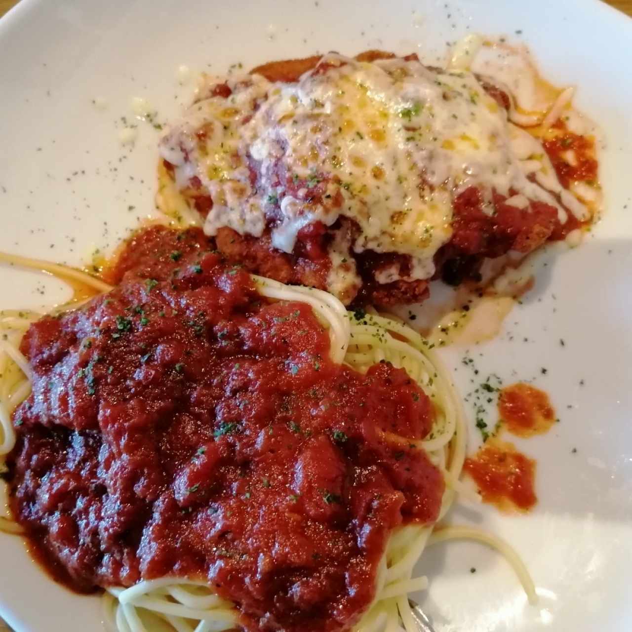 Clasicas Favoritas - Chicken Parmigiana