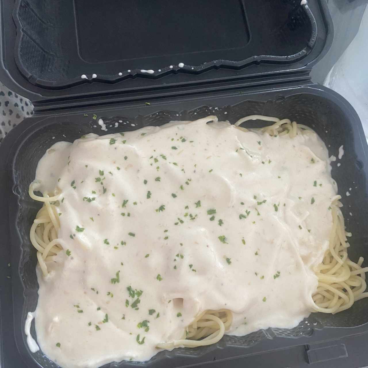 Amazing Alfredos - Fettuccine Alfredo