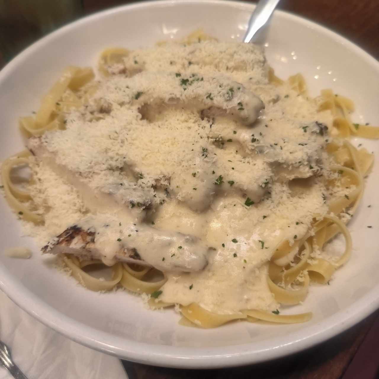 Amazing Alfredos - Fettuccine Alfredo