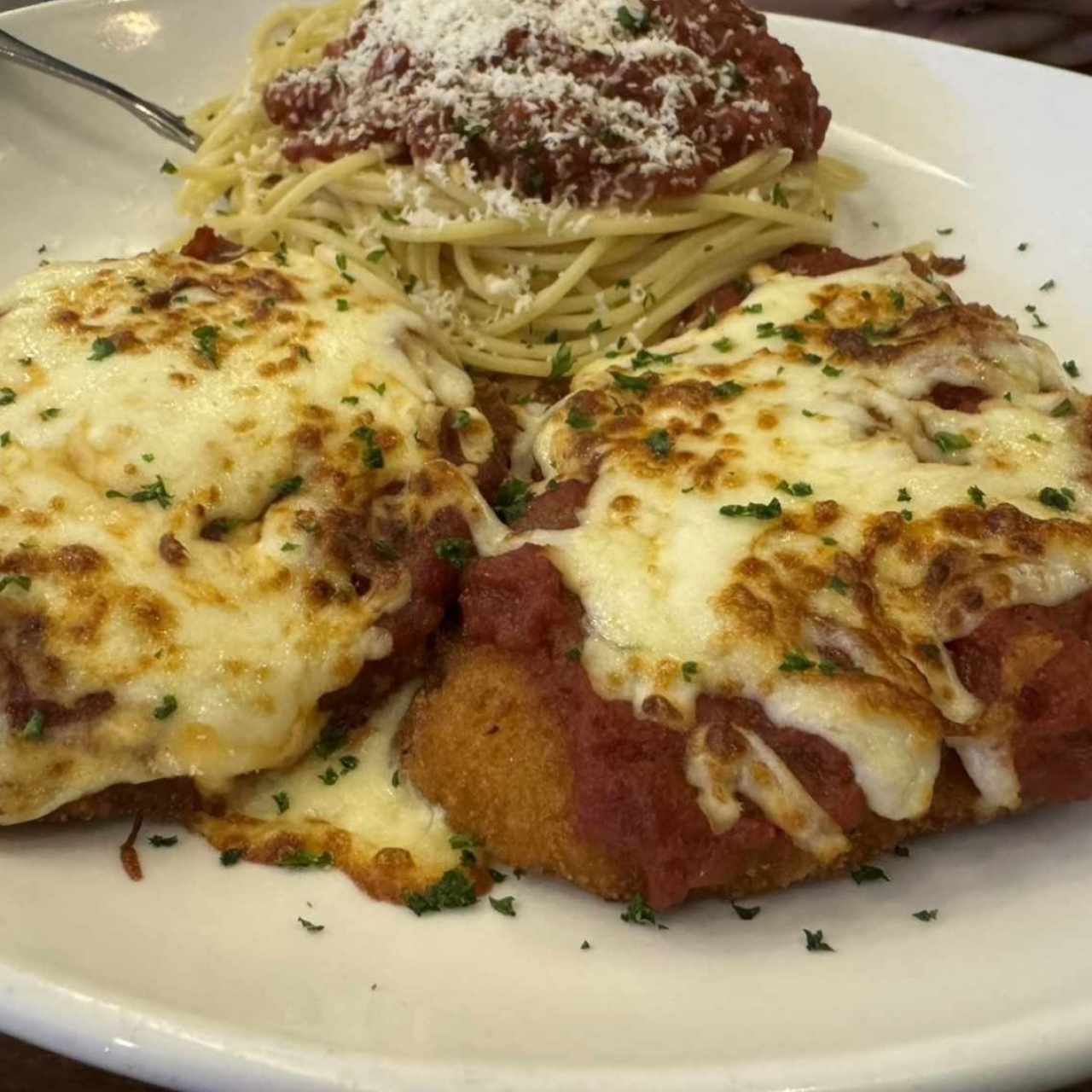 Classic Entreés - Chicken Parmigiana