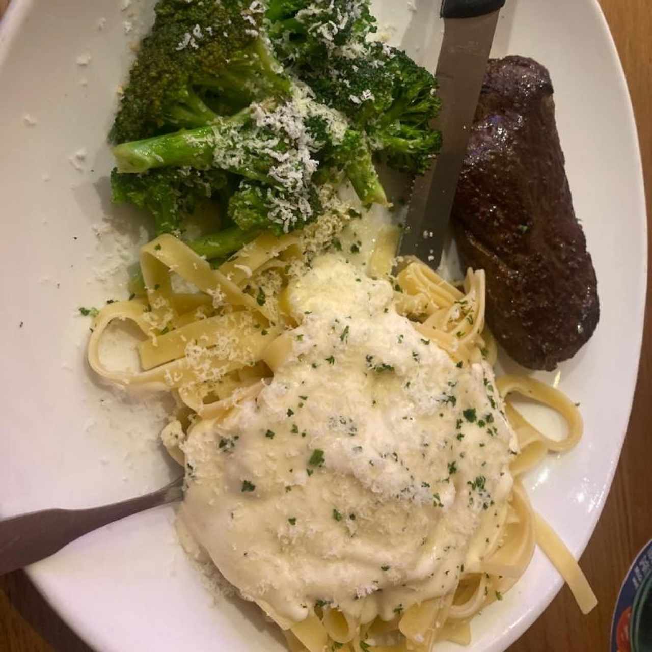 Classic Entreés - Steak Alfredo