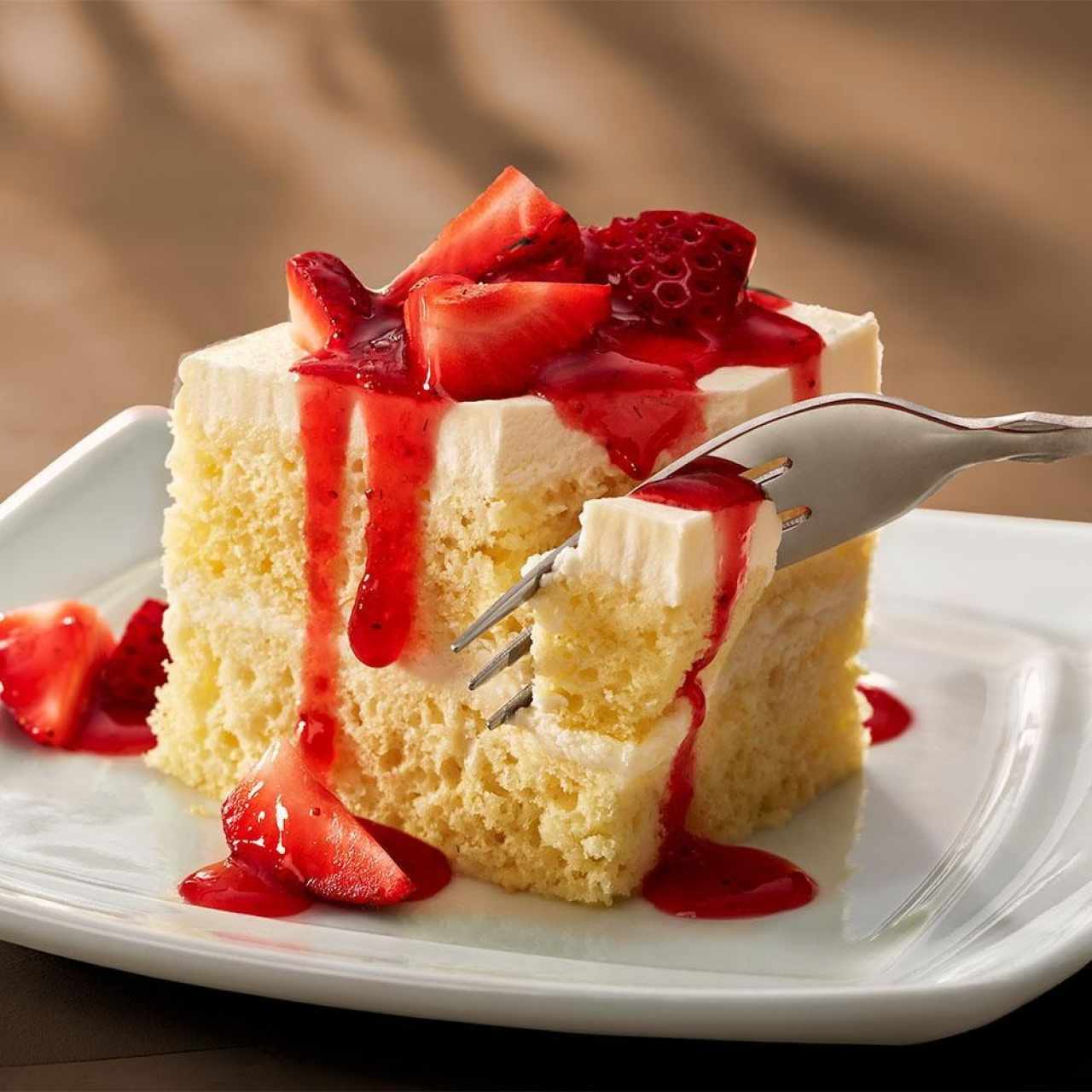 Strawberry Cream Cake