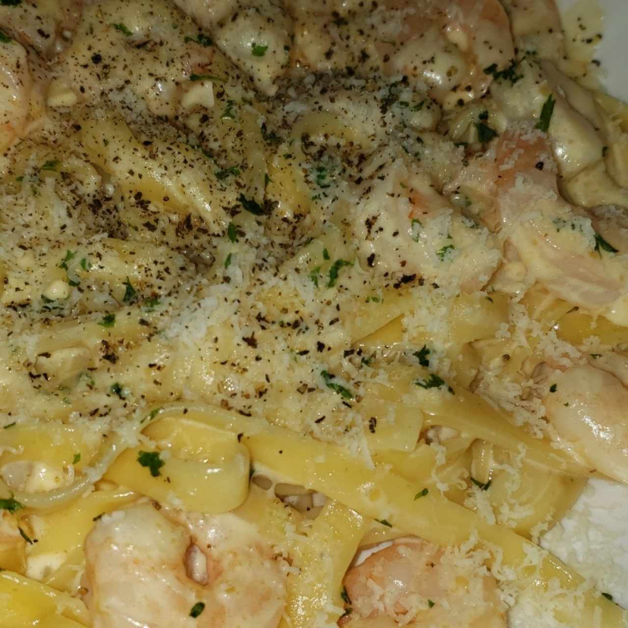 fetuccini con camarones