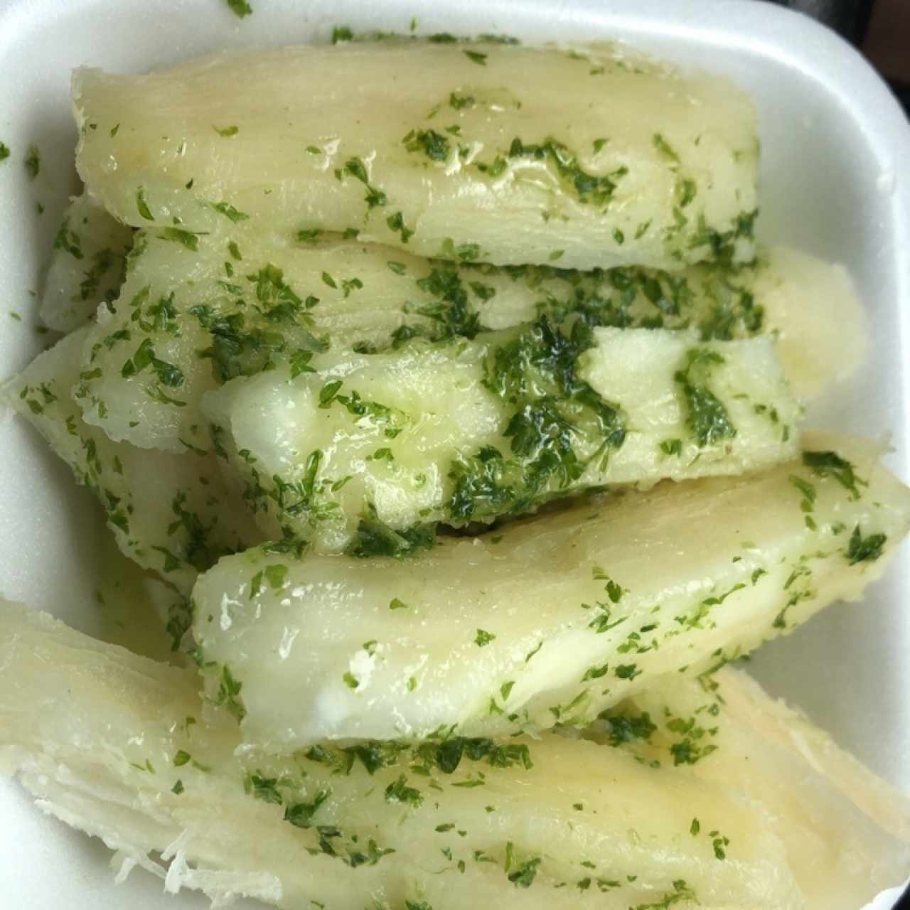 Yuca al mojo