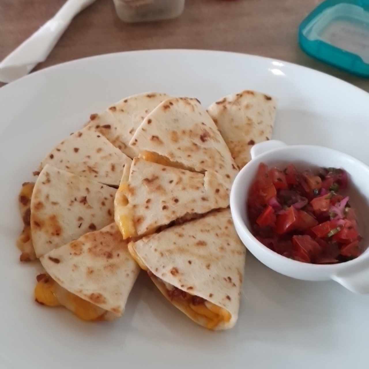 Share - Quesadillas de Chorizo