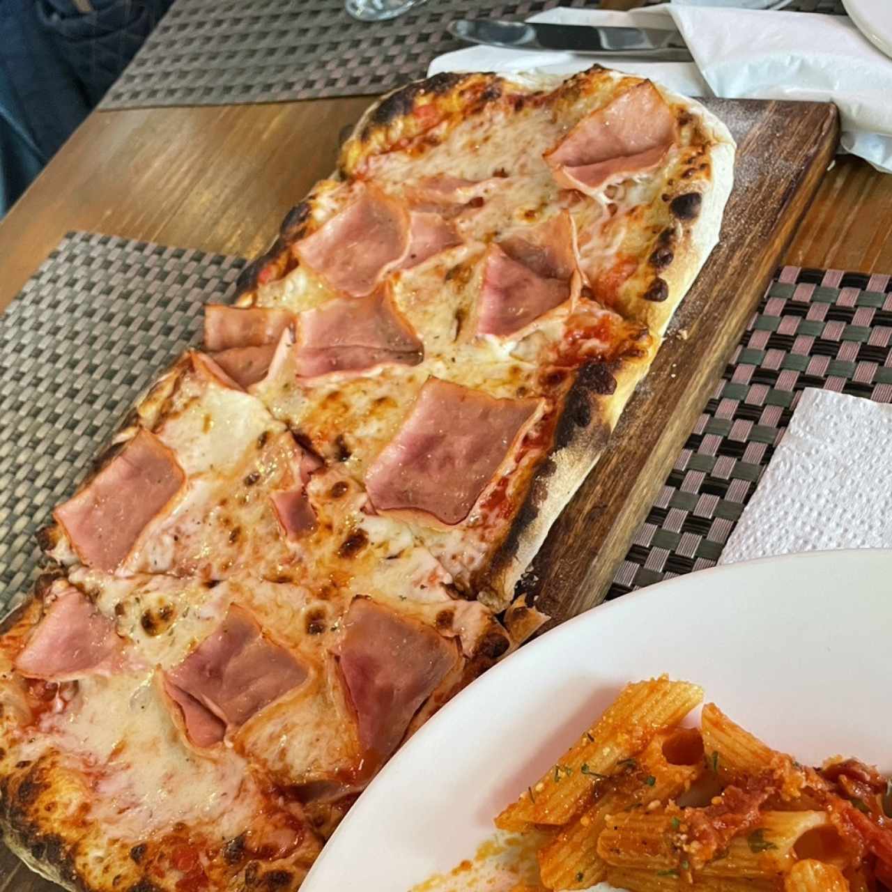 Pizza jamon 