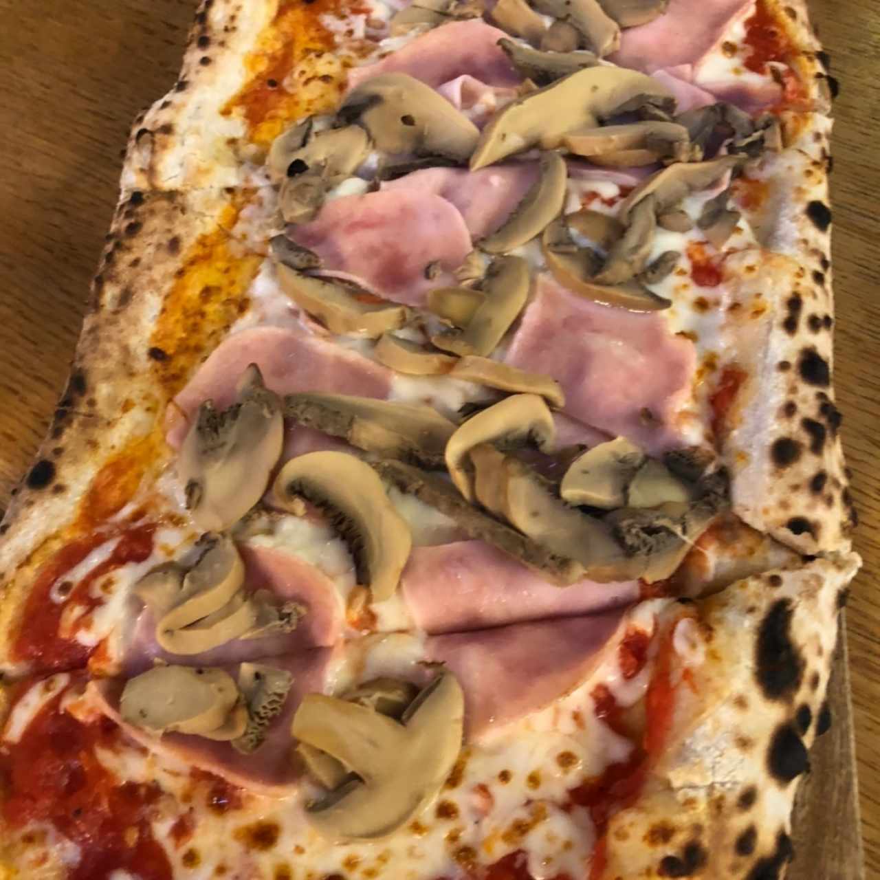 Pizze Rosse - Cotto e Funghi