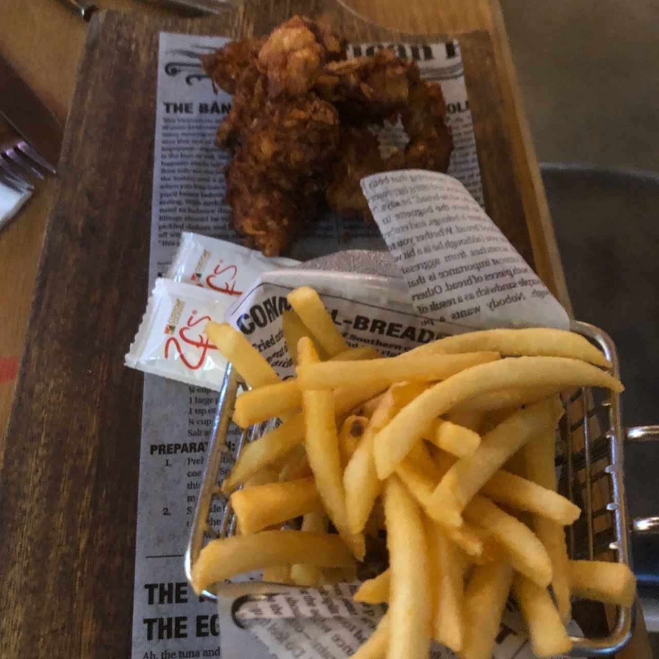 Chicken Pop Tender con Papas Fritas