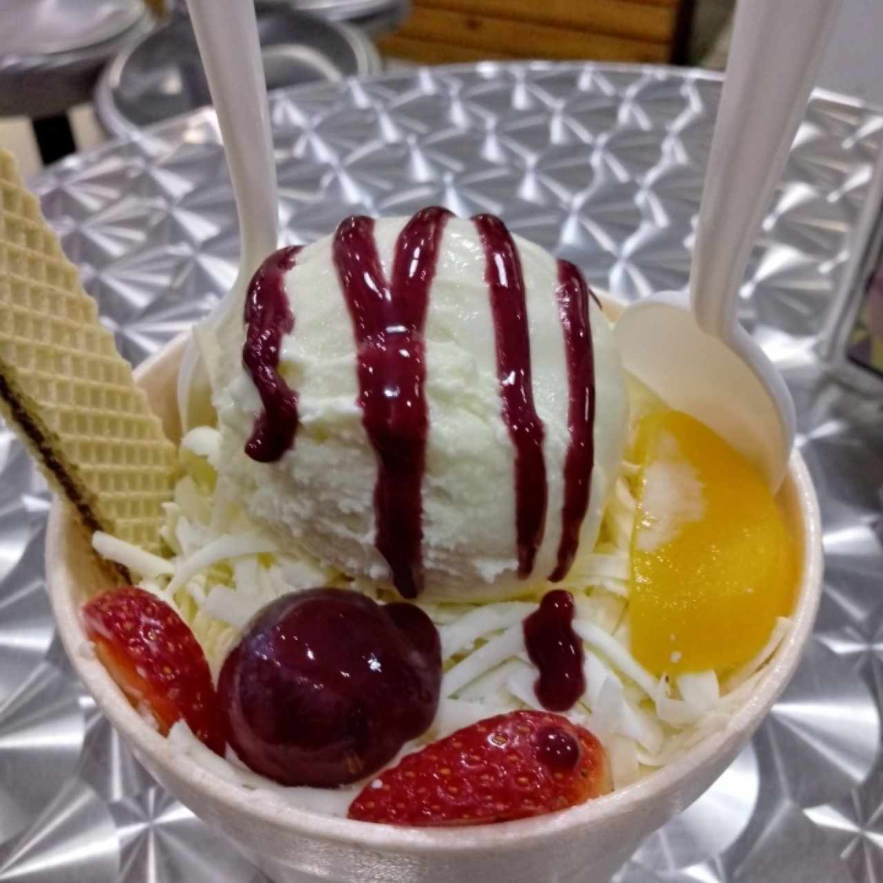 Ensalada de Frutas con Helado