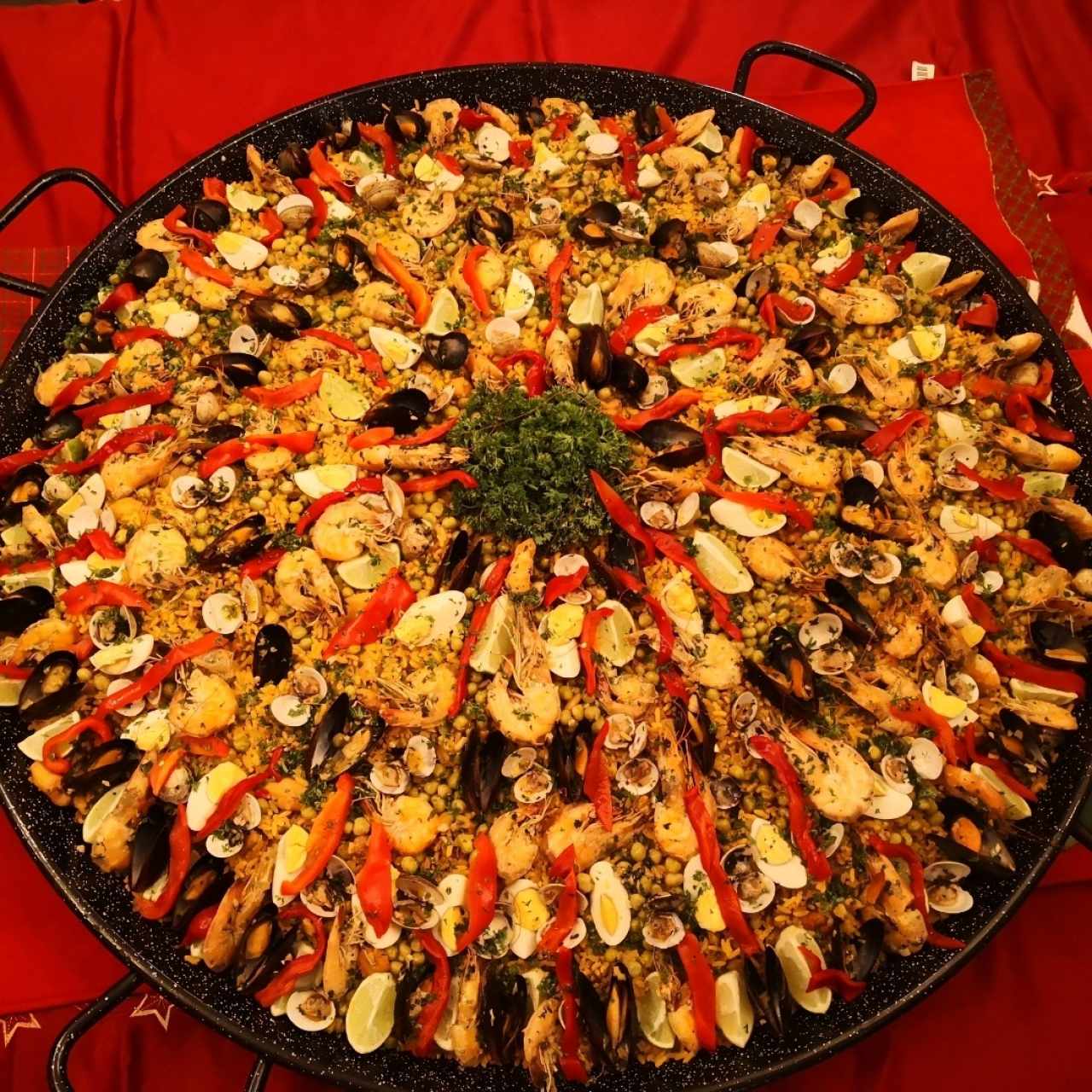 Paella de Mariscos 125 personas