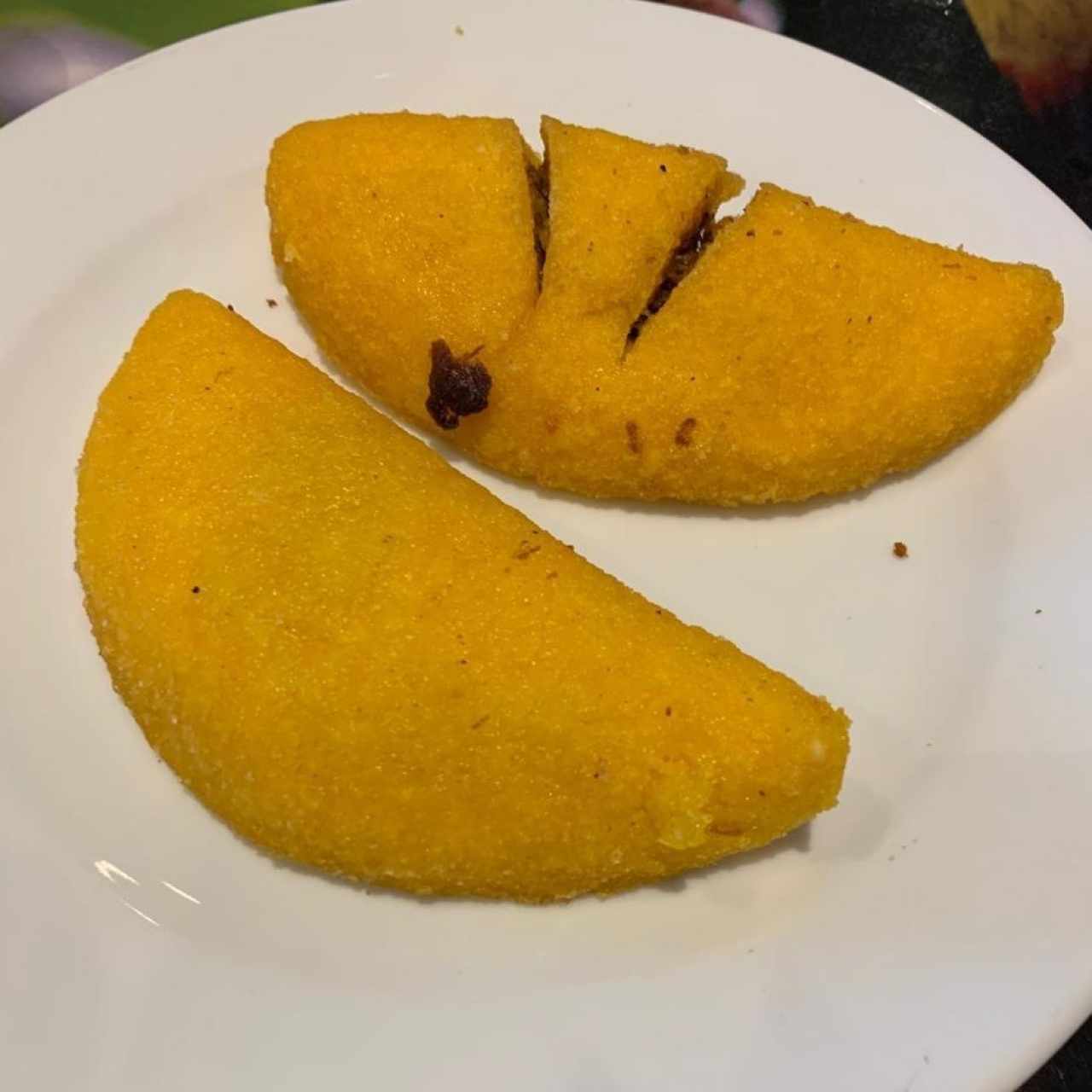 Empanadas de Maíz rellena de Carne