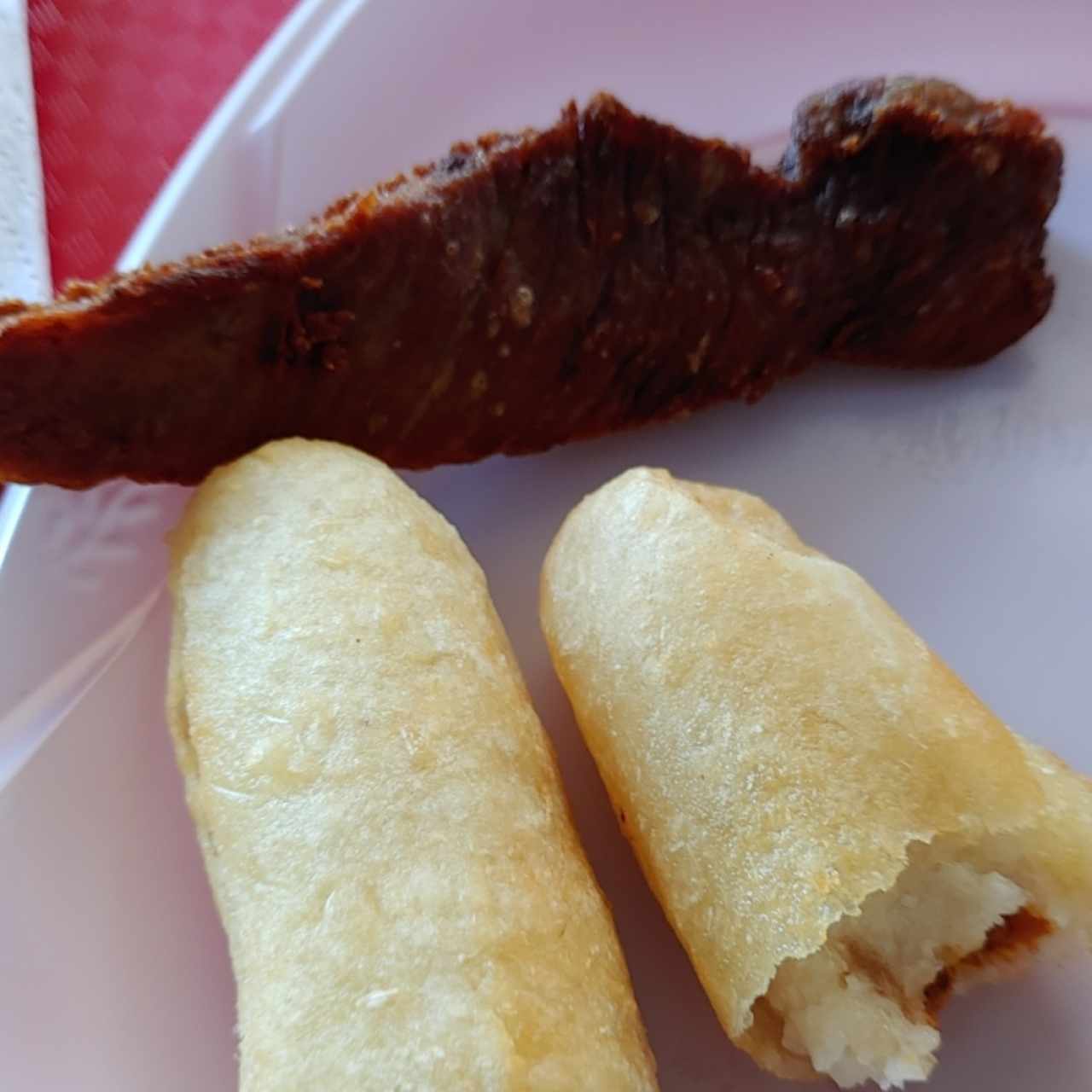 Caramiñola y carne frita 