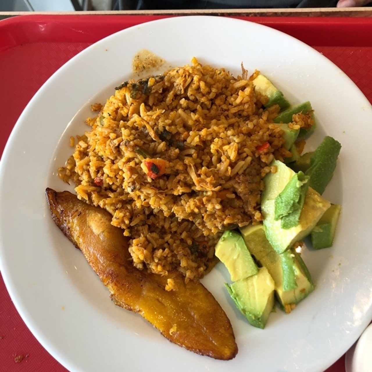 Arroz con pollo y aguacate 