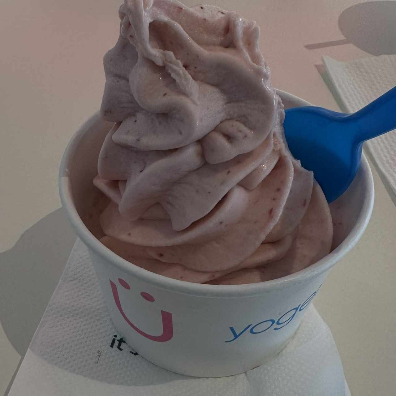 Yogen fresa y bananas