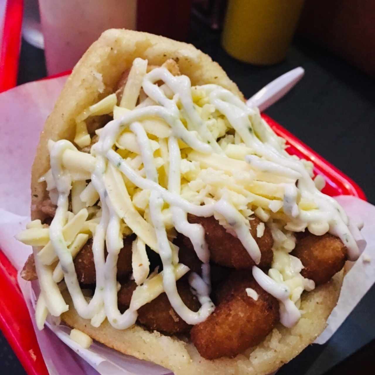 Arepa de Camarones apanados (adicional chicharron)