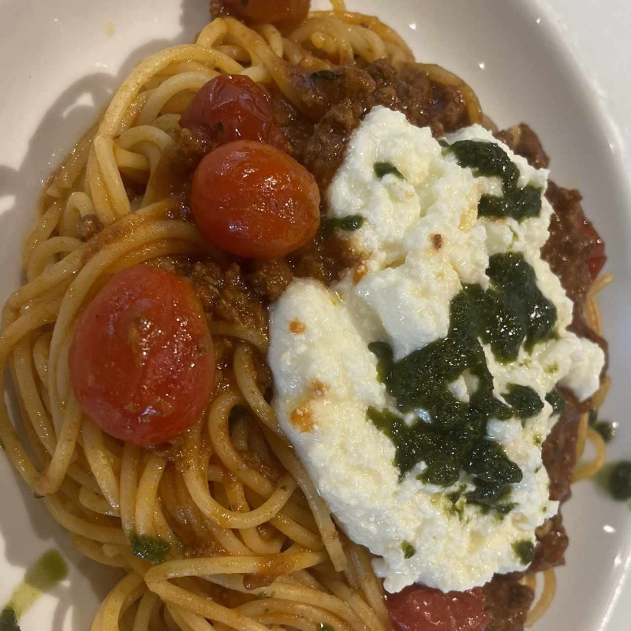 Una obra de arte (no recuerdo el nombre) pero pasta bolognesa con straciatella waooooo