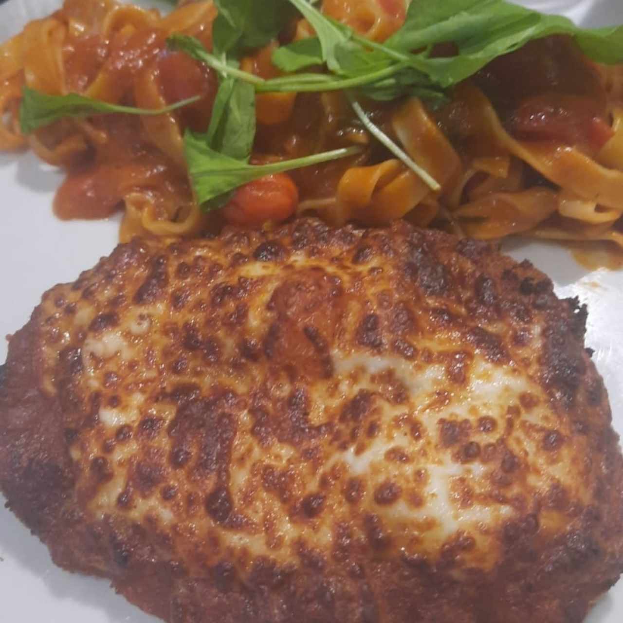 Filete de res a la parmigiana 