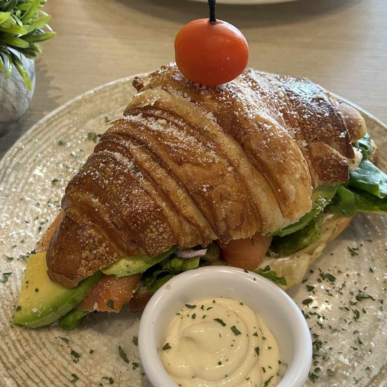 Croissant de salmón