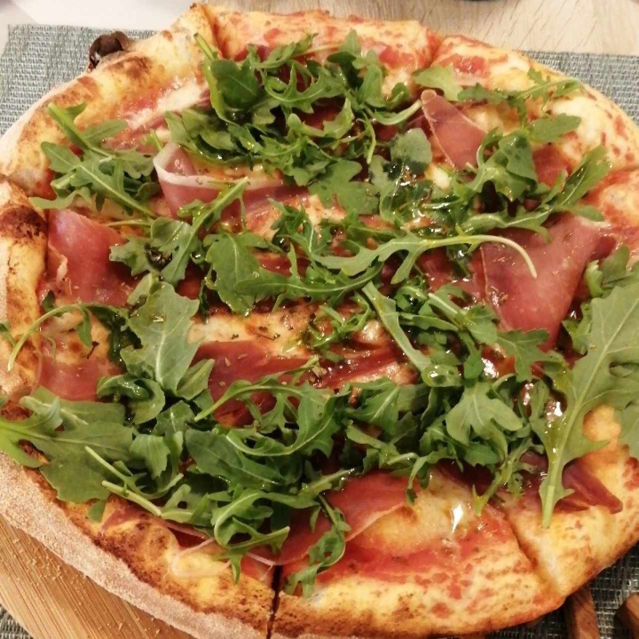 prosciutto pizza