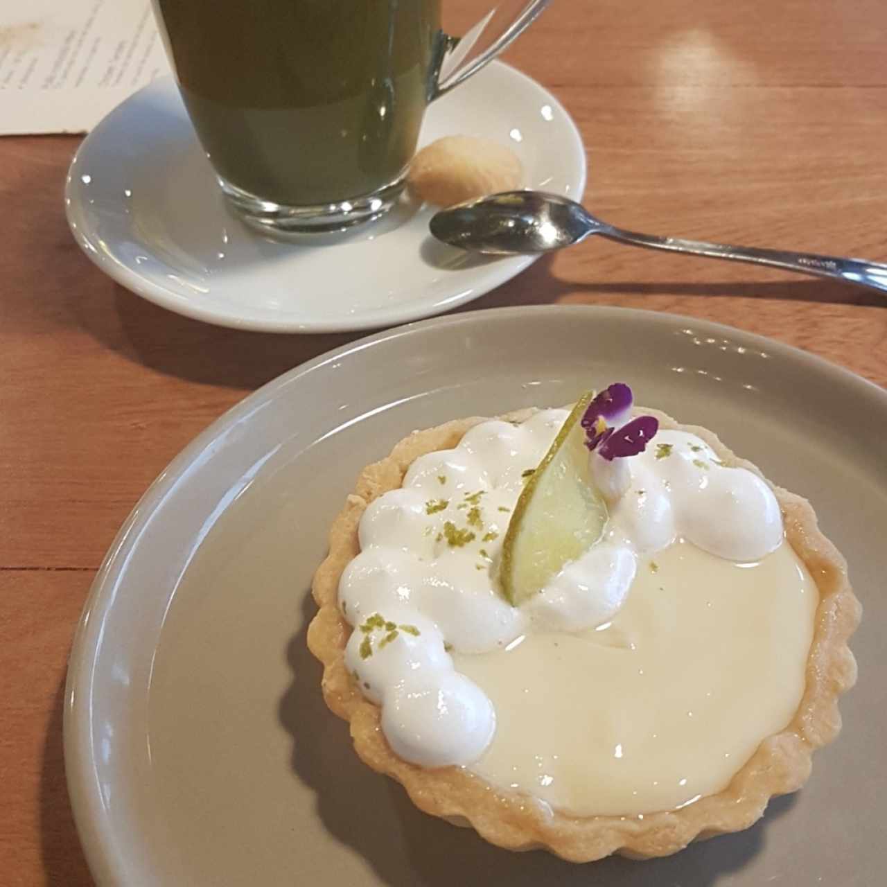 Pie de Limón & Té Matcha con miel y limón