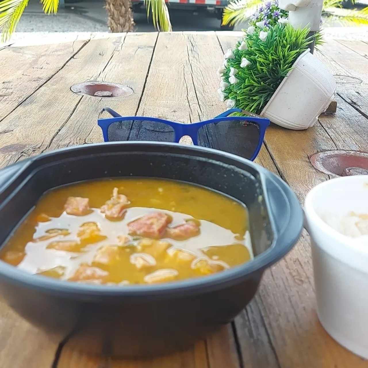 Sopa Dominguera 