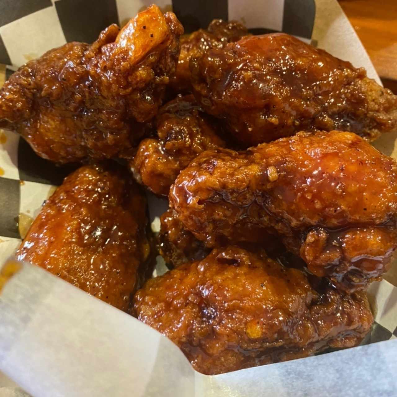 Smokehouse addictive Wings(8 unid)