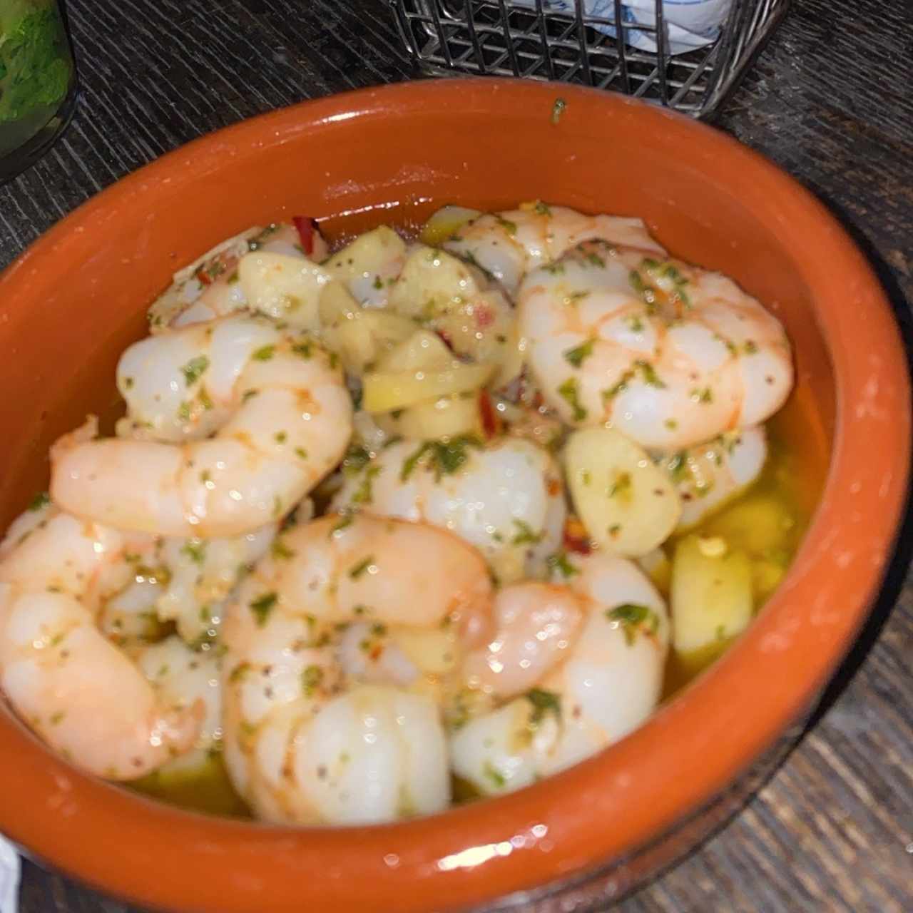 Camarones al ajillo