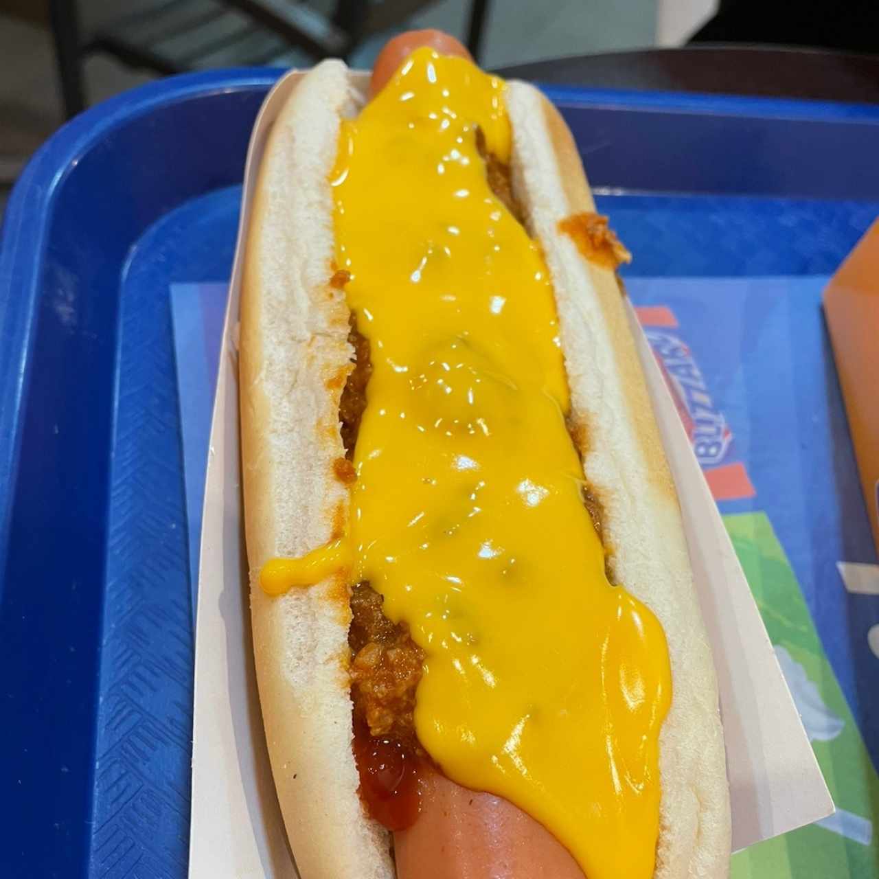 Chilli dog con extra de queso