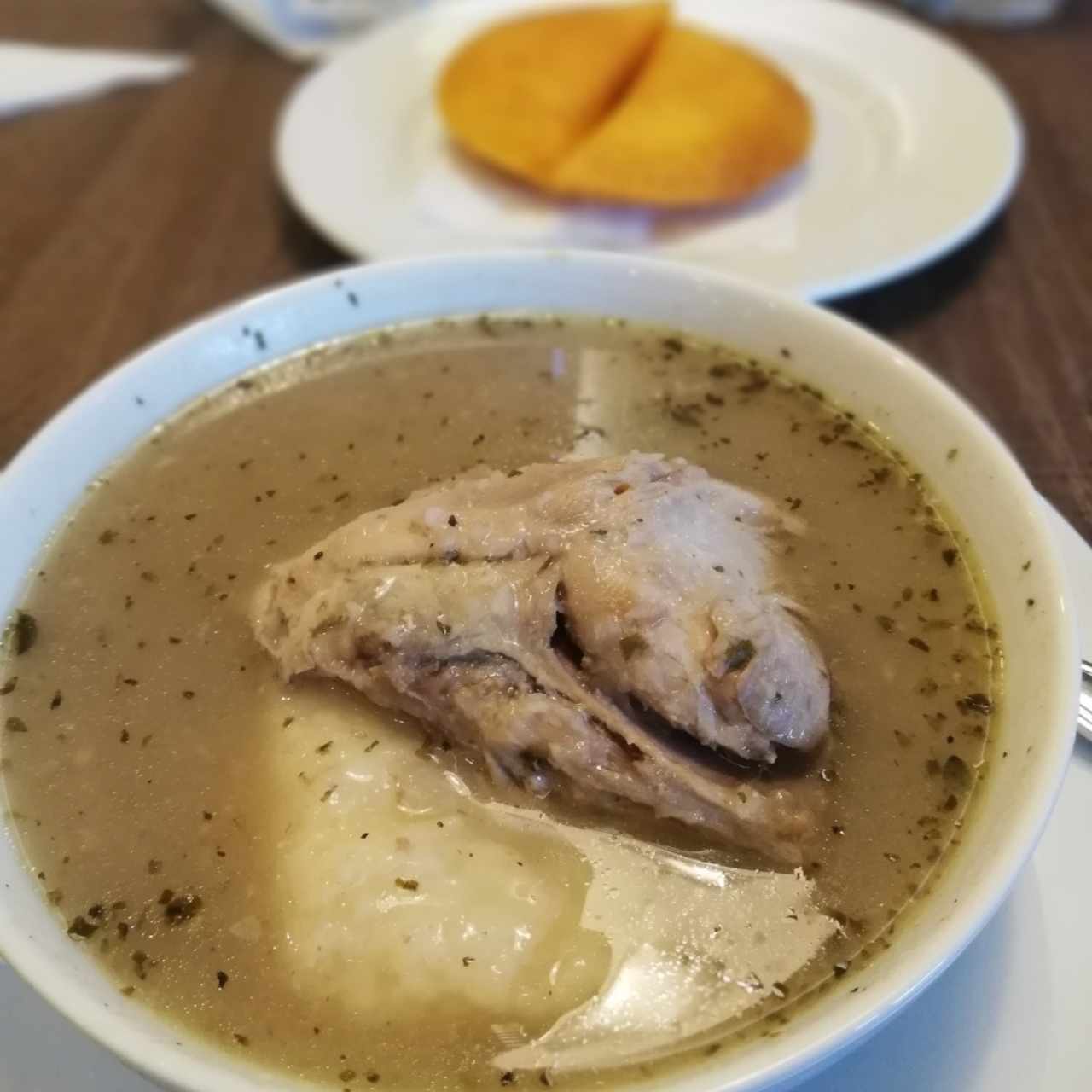 Sancocho y empanadas de maiz