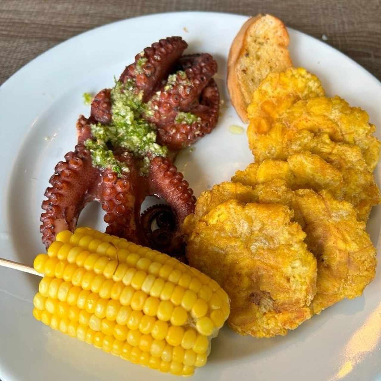 Pulpo Entero a la Parrilla