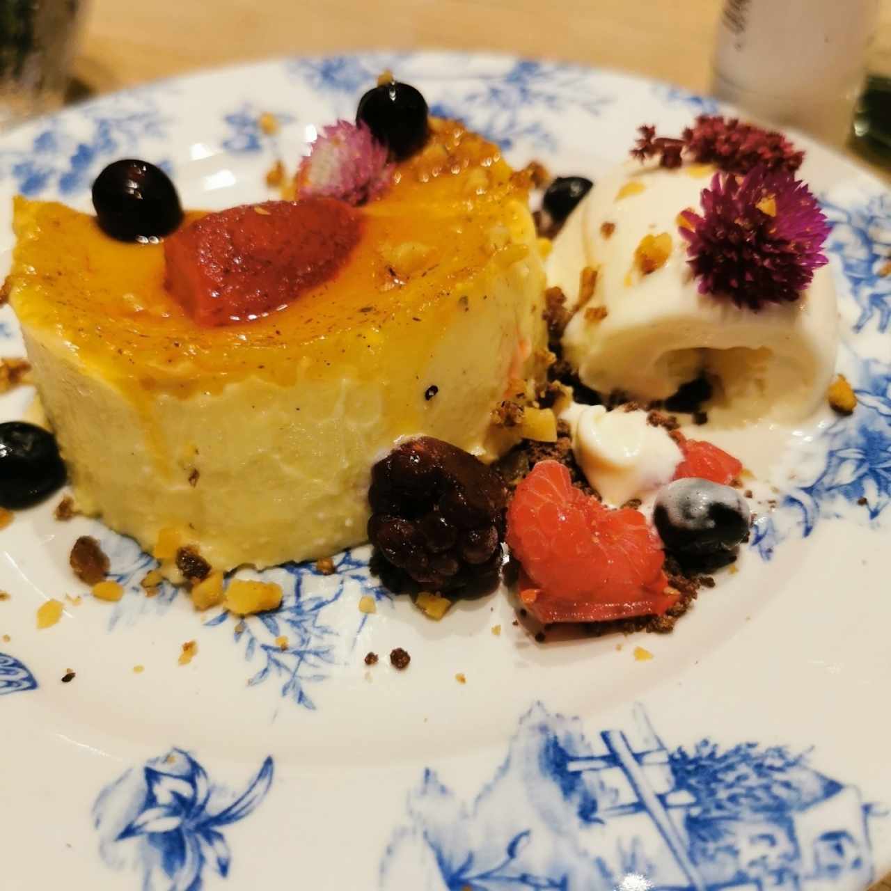 Flan de la casa con queso cabra 