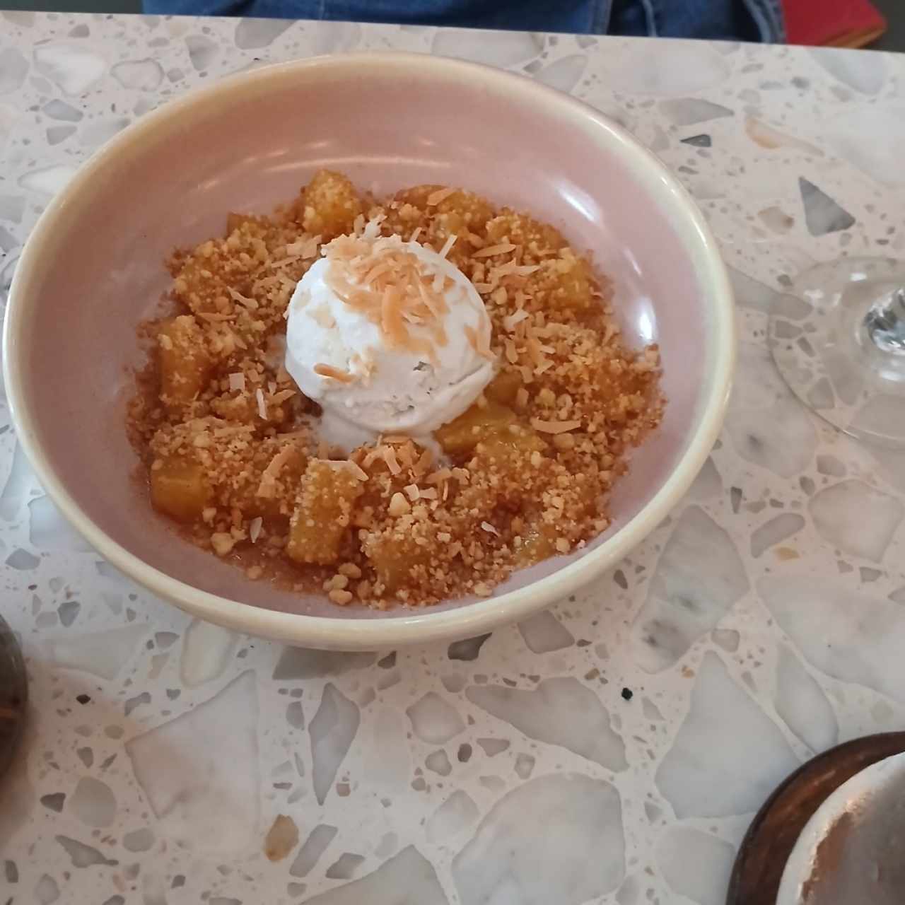 piña crumble