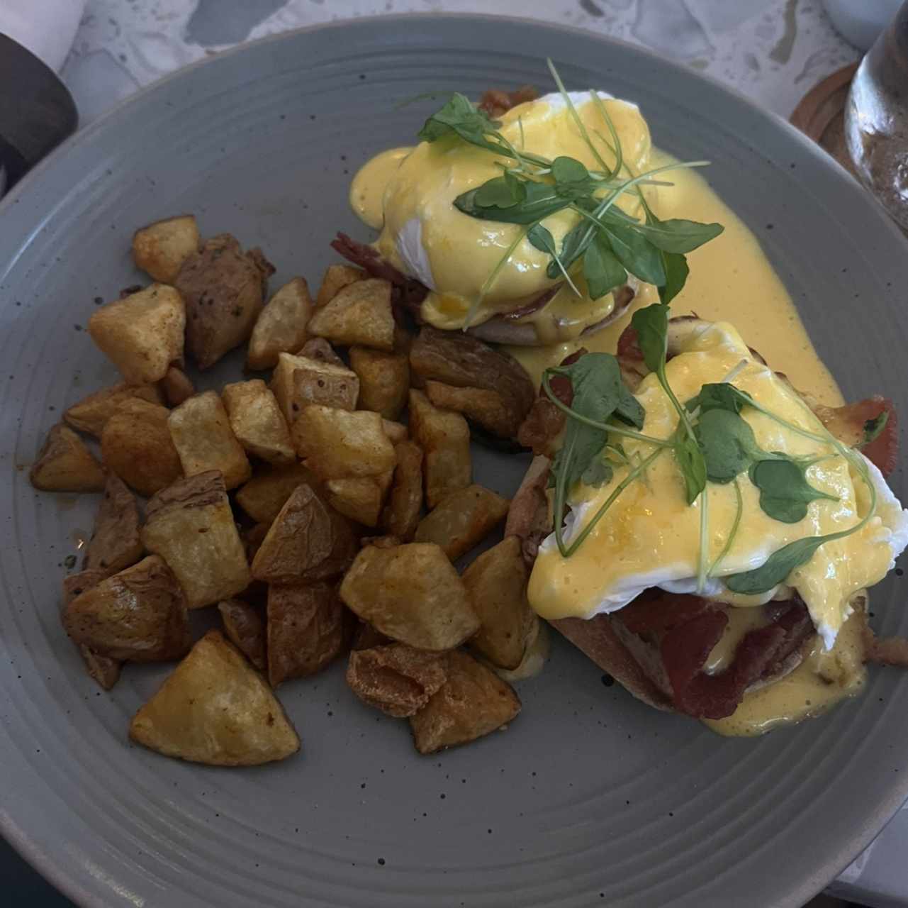 BRUNCH - HUEVOS BENEDICTO