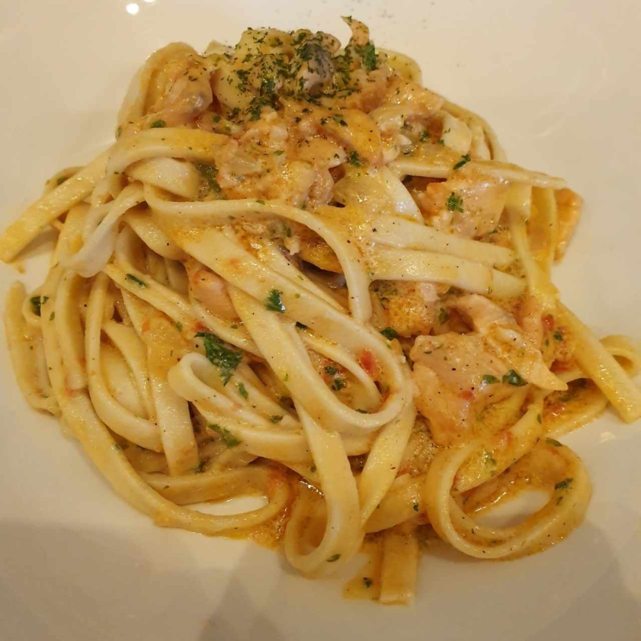 FETTUCCINE AL SALMONE FUMICATO