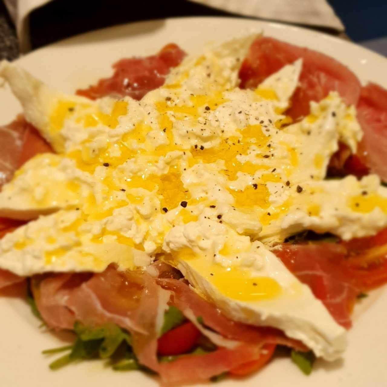 Burrata con Jamon serrano