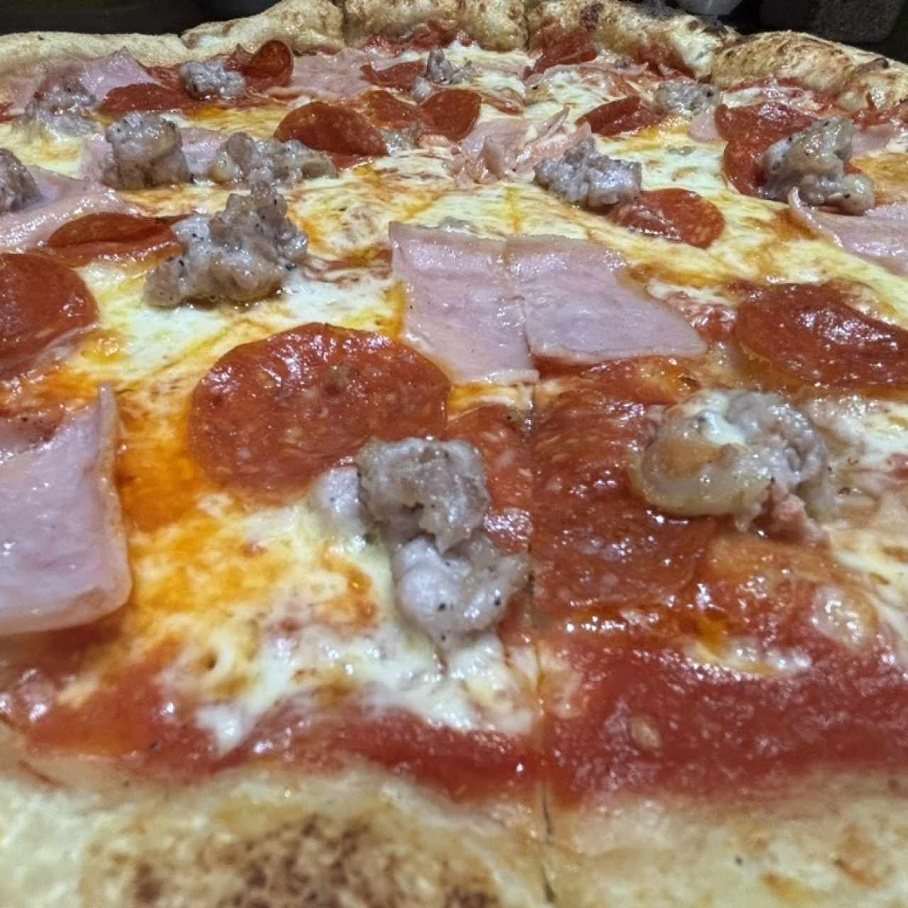 Pizzas Rojas - Carnívora