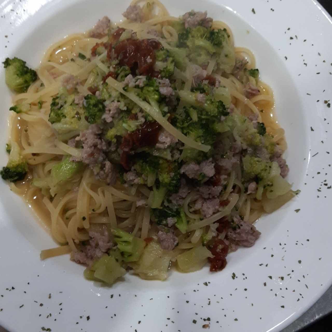 linguini chorizo y brócoli 