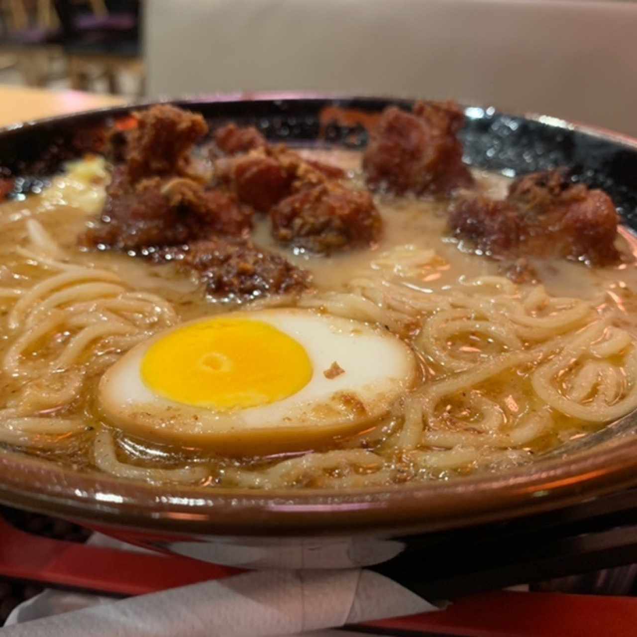 Ramen de cerdo duro 